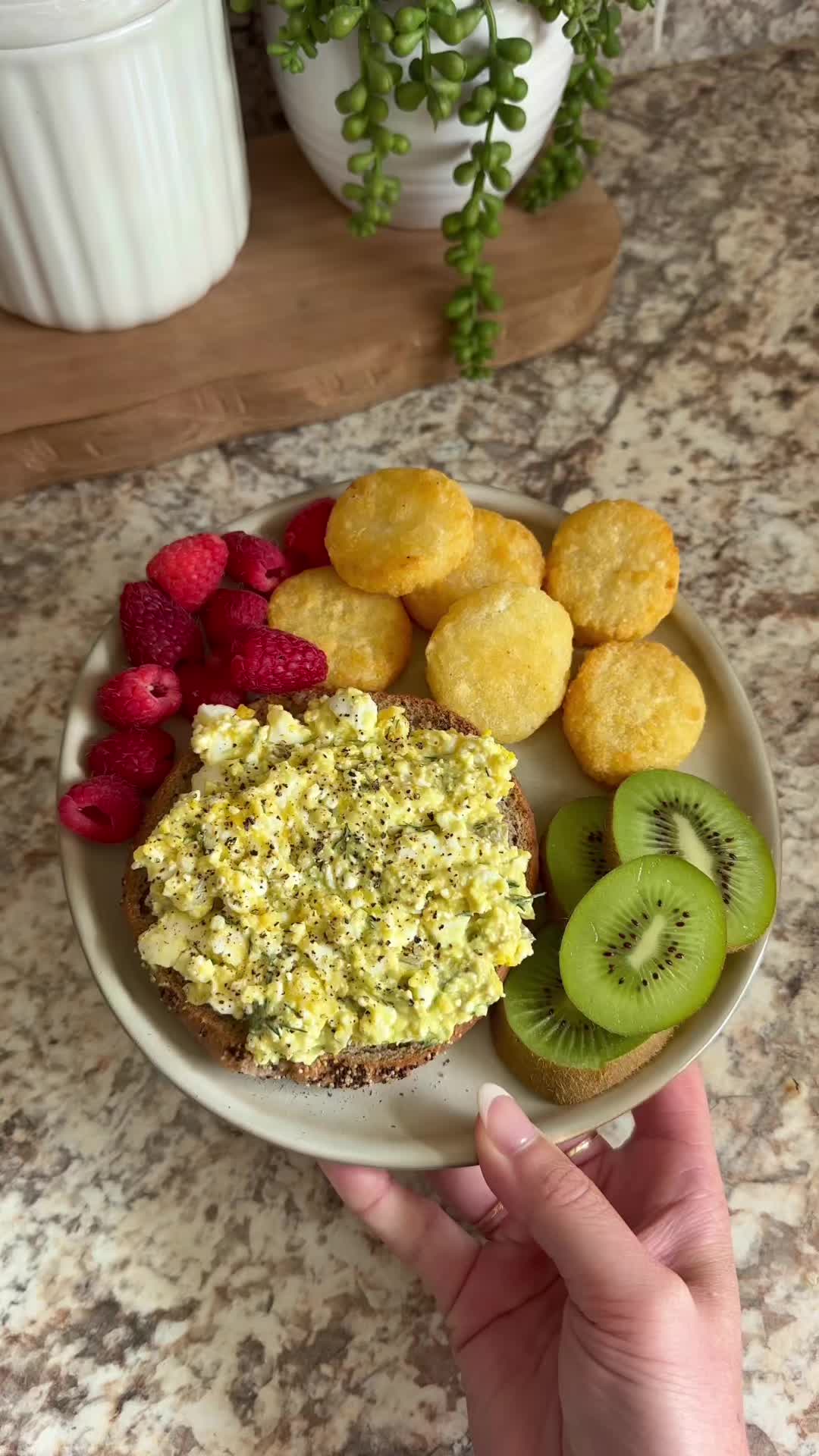 @rootsfarmfresh