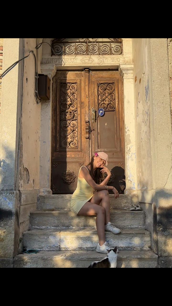 @Ayşenur