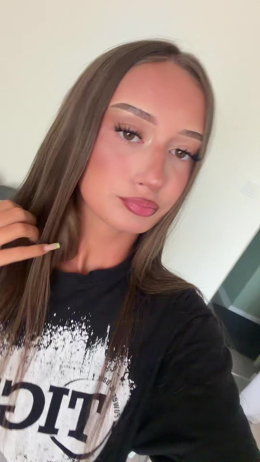 @zuziash1tpost