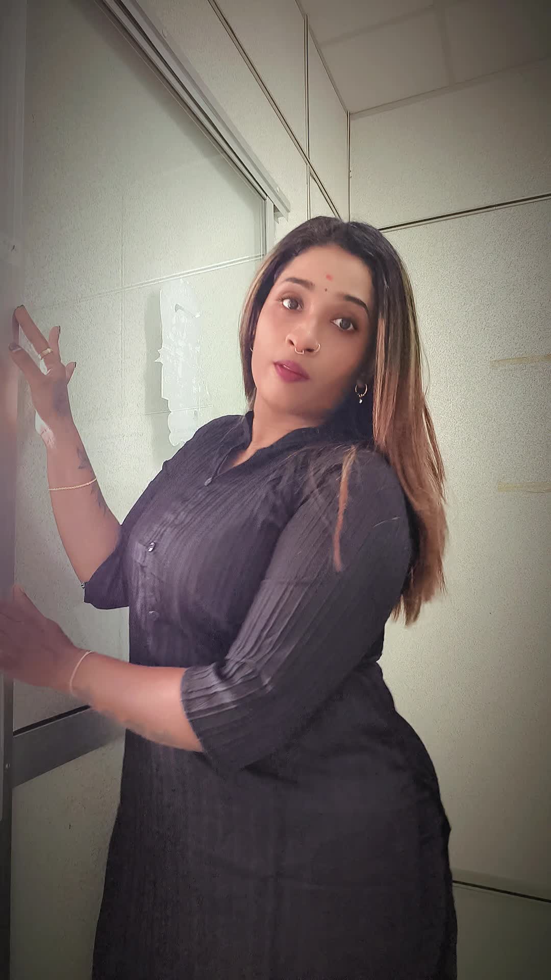 @🖤3👑Santiya Epoh Queen👑3🖤