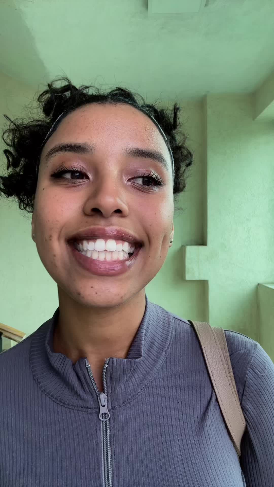 @Lo