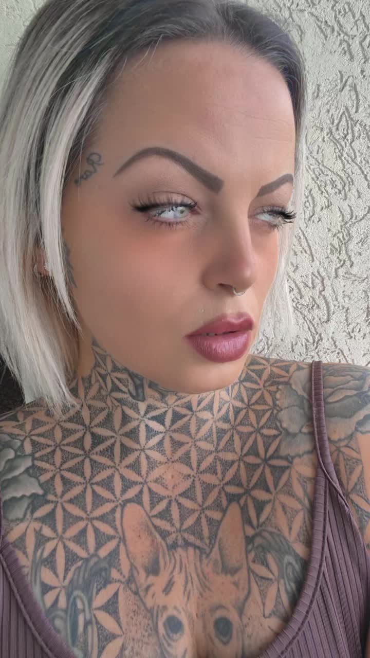 @ᗷᗩᖇᗷIᕮ 👑