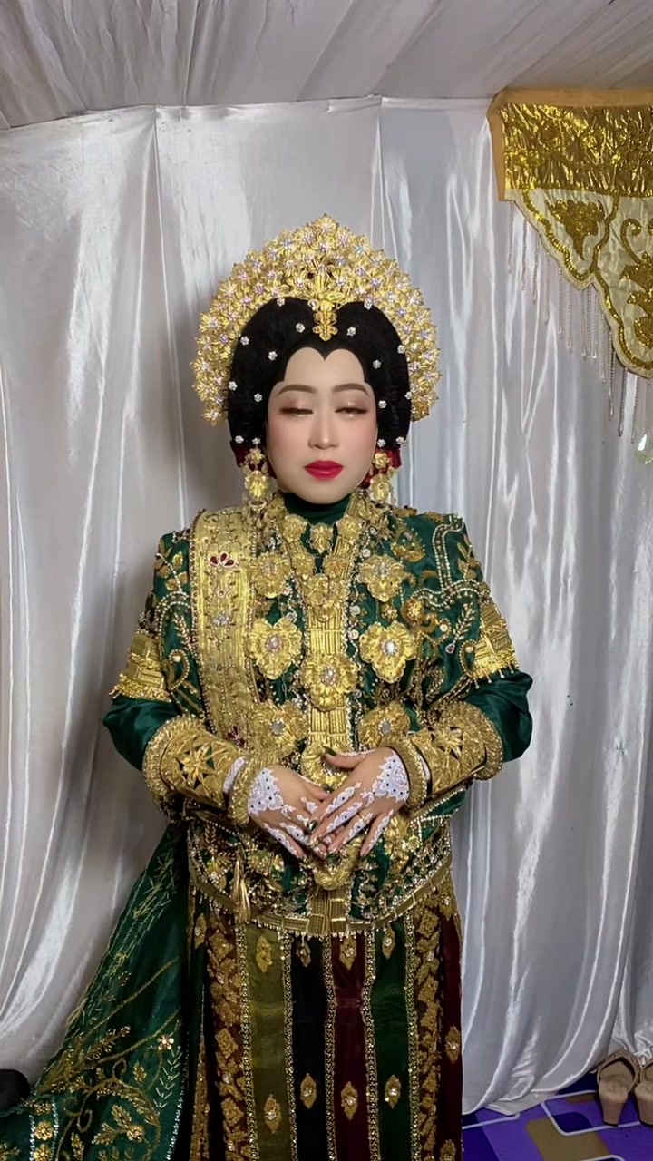 @hermawatimakeuphairdo,MUABone