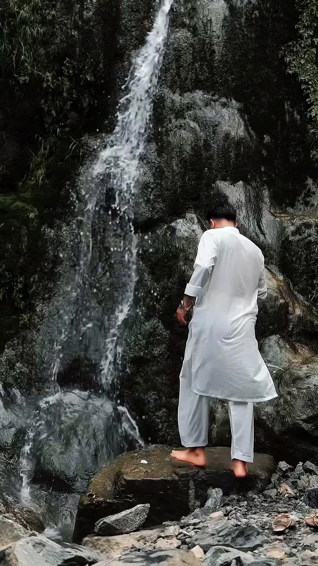 @خان 🇪🇺