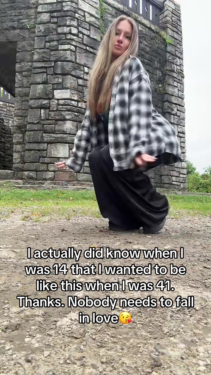 @princessglitterheadメ𝟶