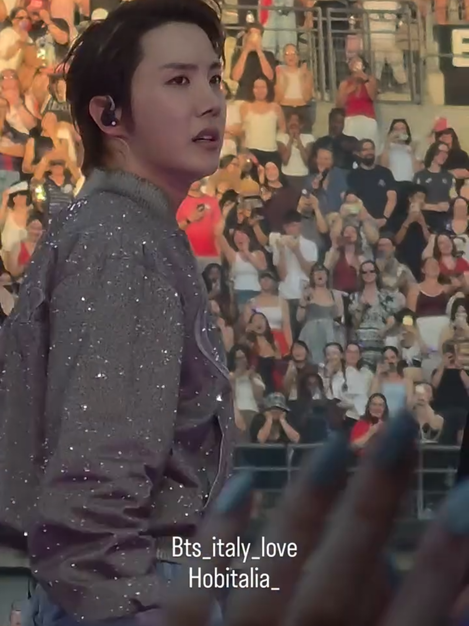 @BTS ITALY LOVE