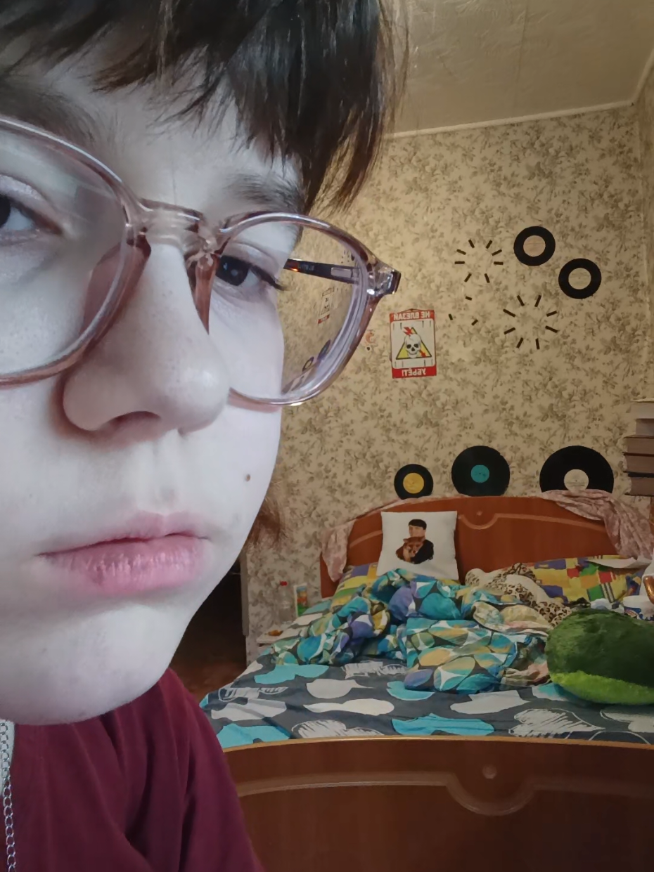@позорница энка(?)