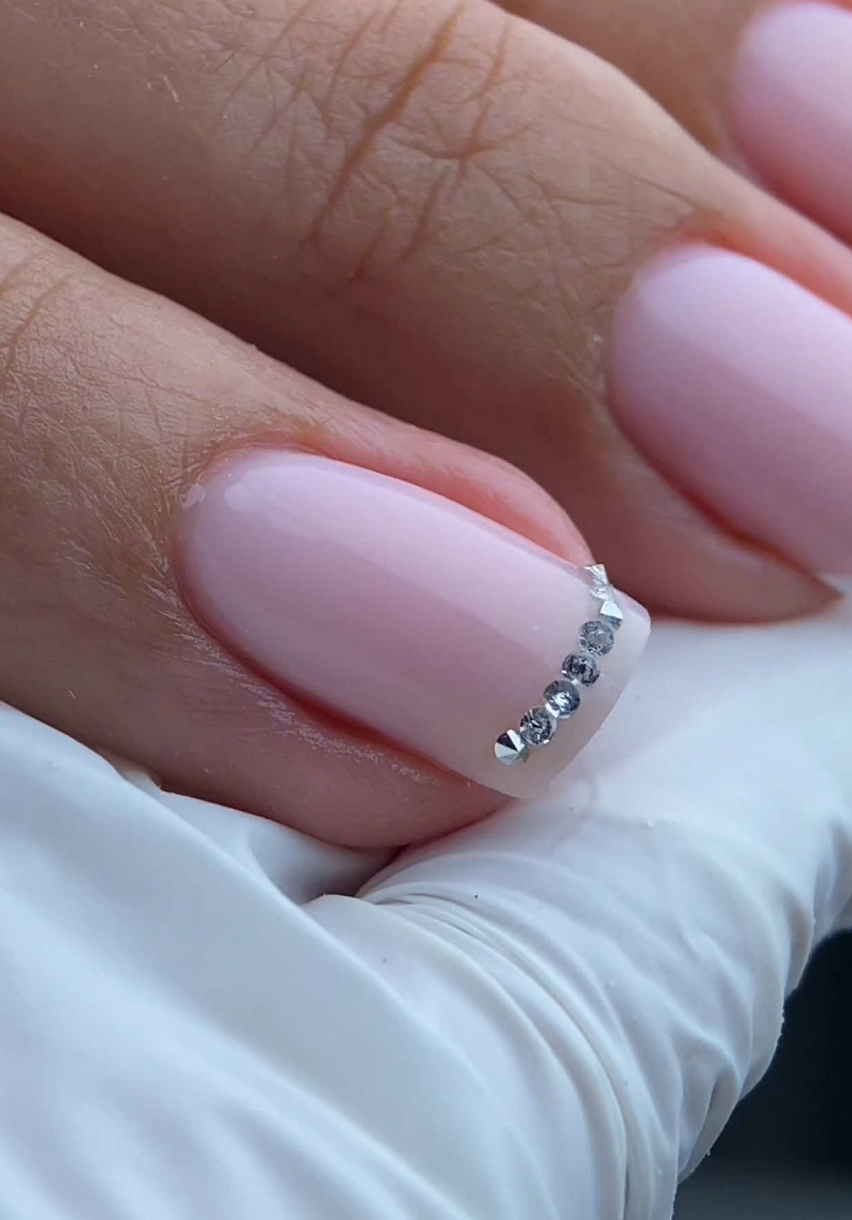 @zuk_nails