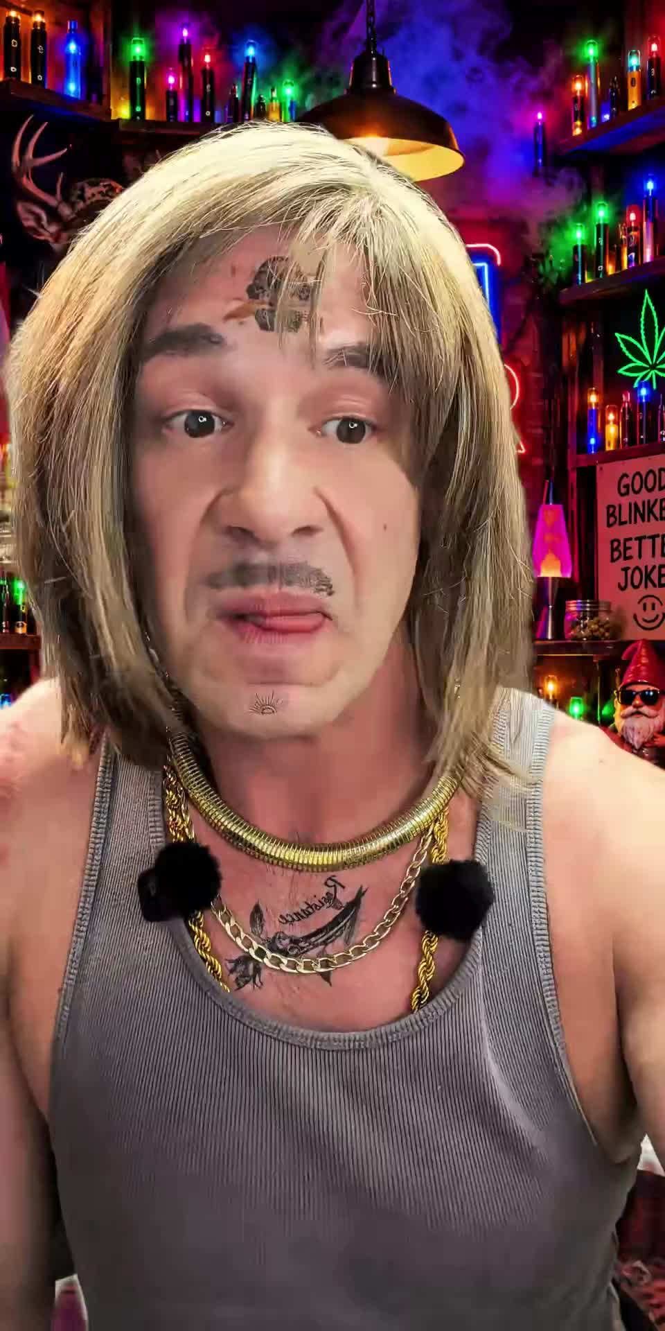 @Strechedurhole