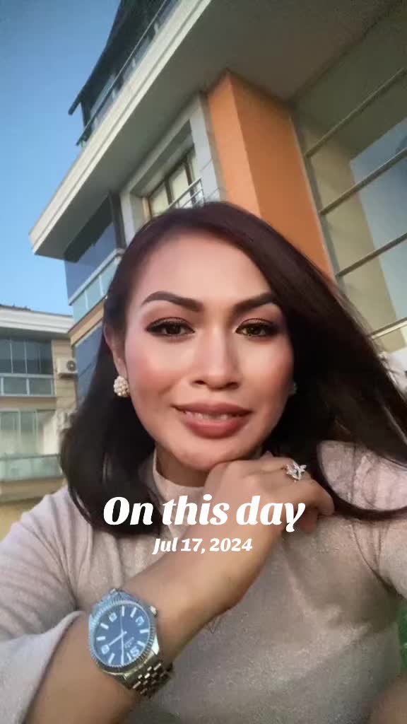 @Nika Yuni 🌹