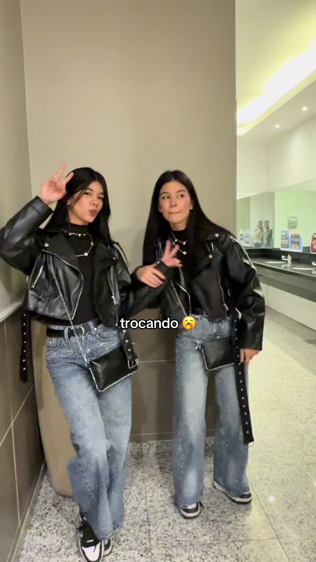 @thaís e agdha