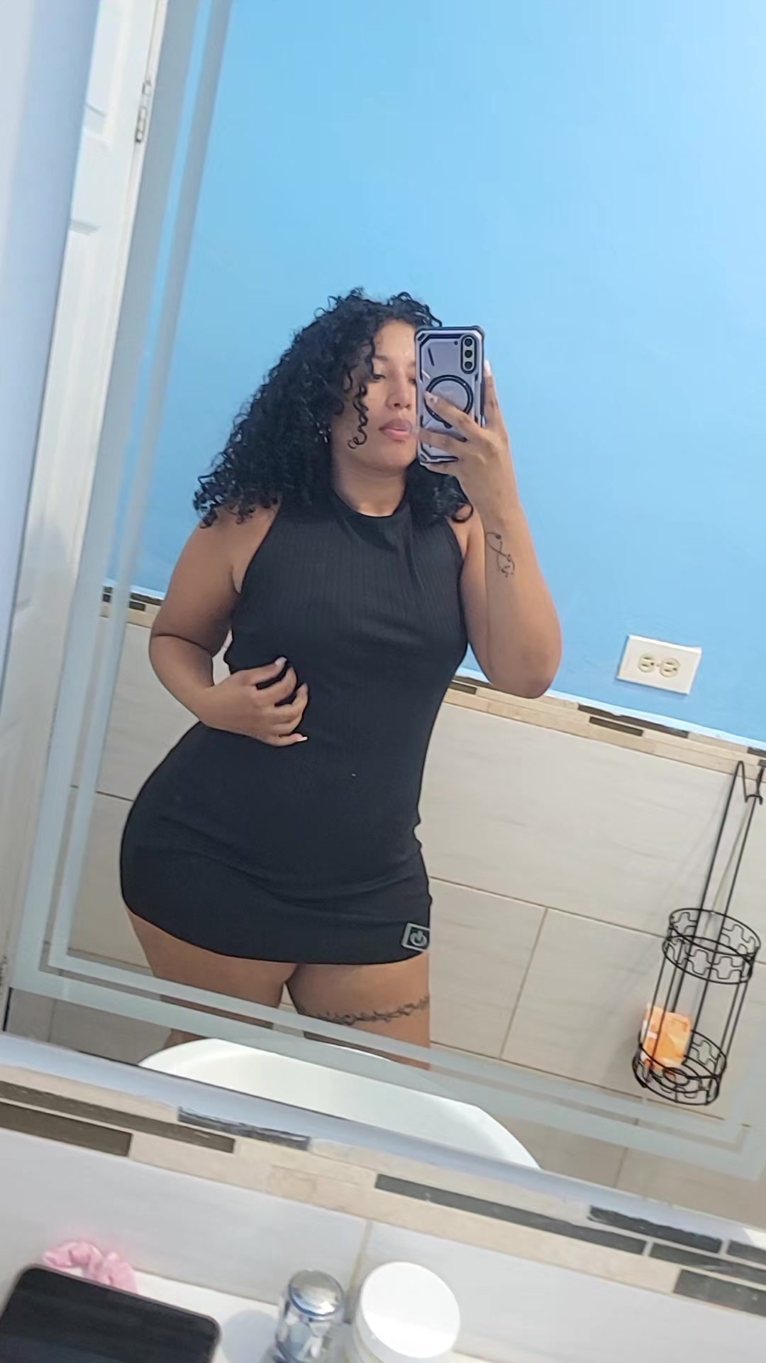 @Elizabeth Escobar🍒🍑🧃