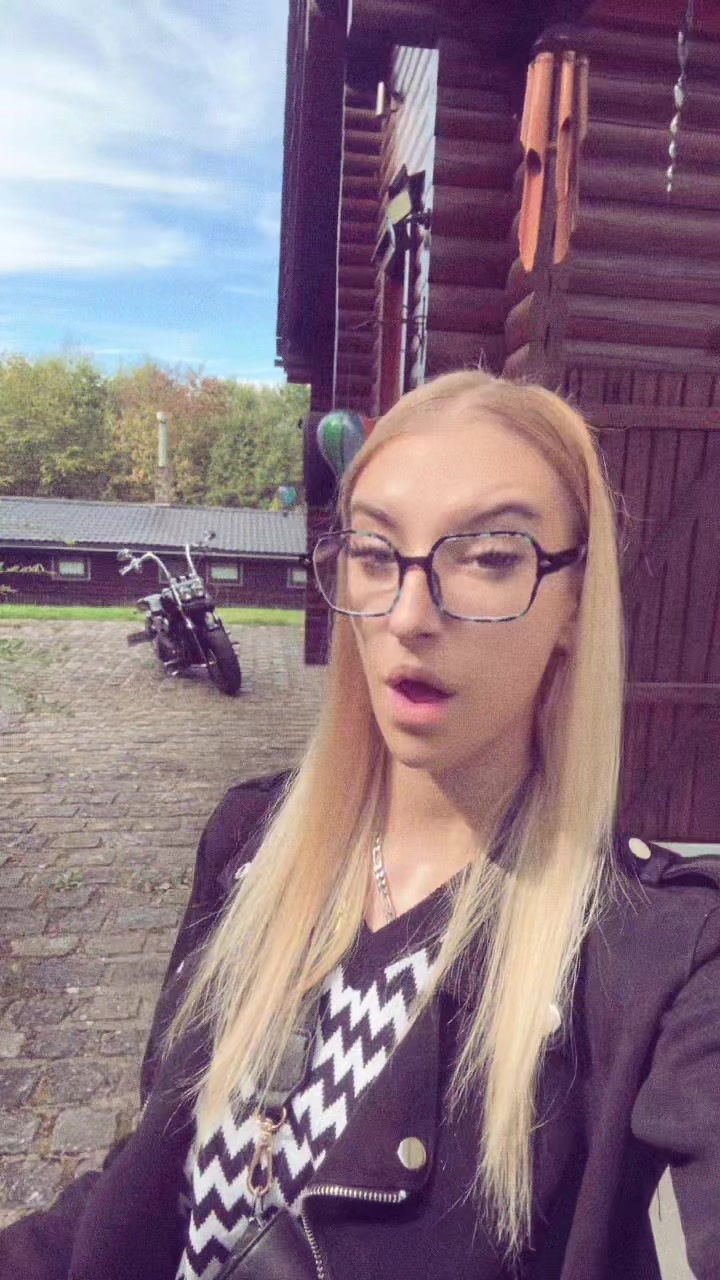 @Élęa.👄🦋