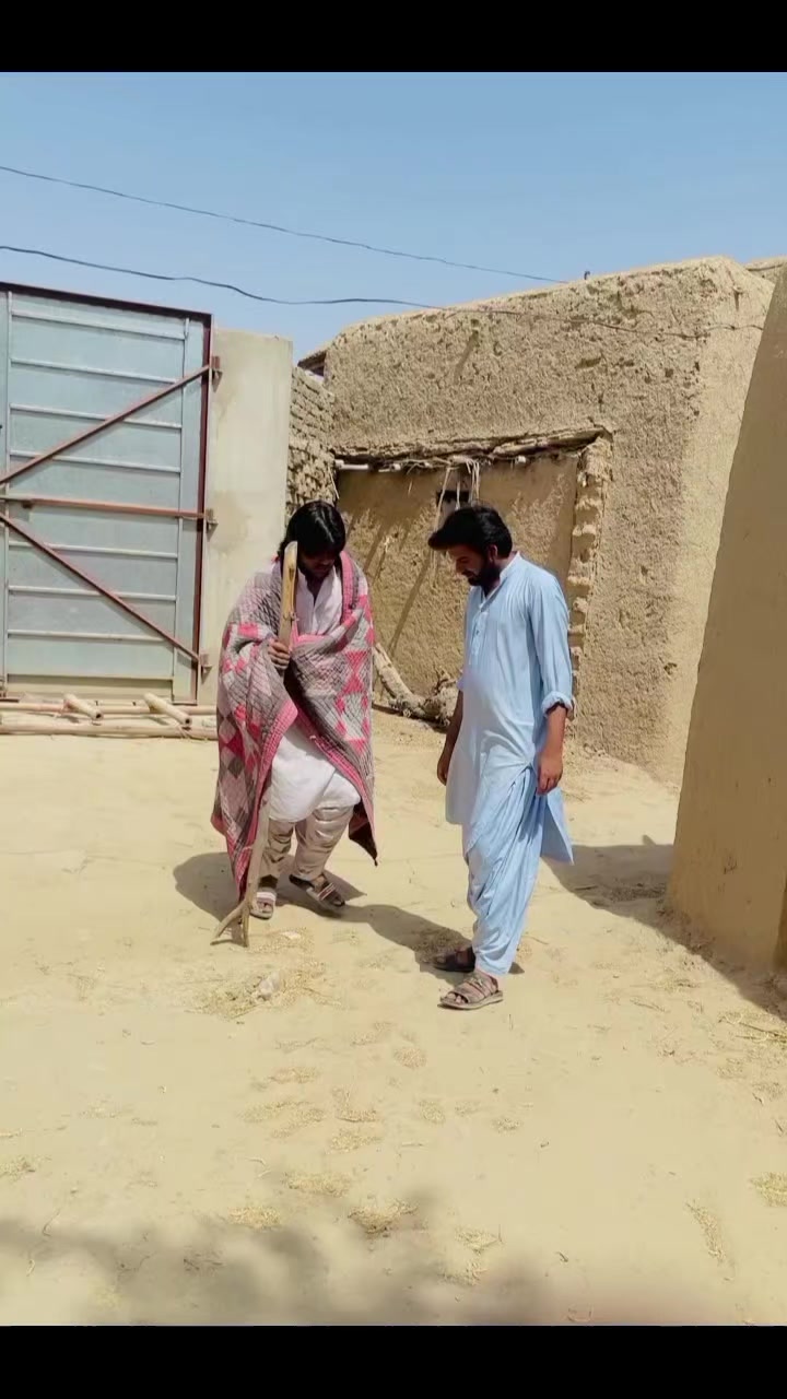 @SozaL Khan🤣