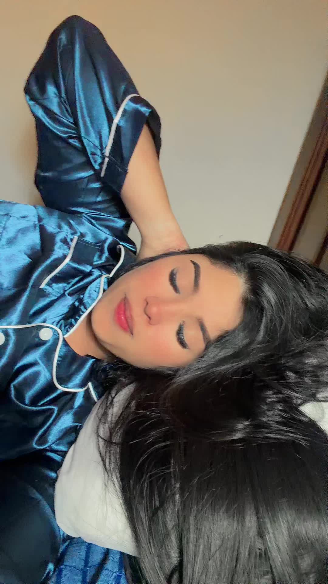 @Isisadarve