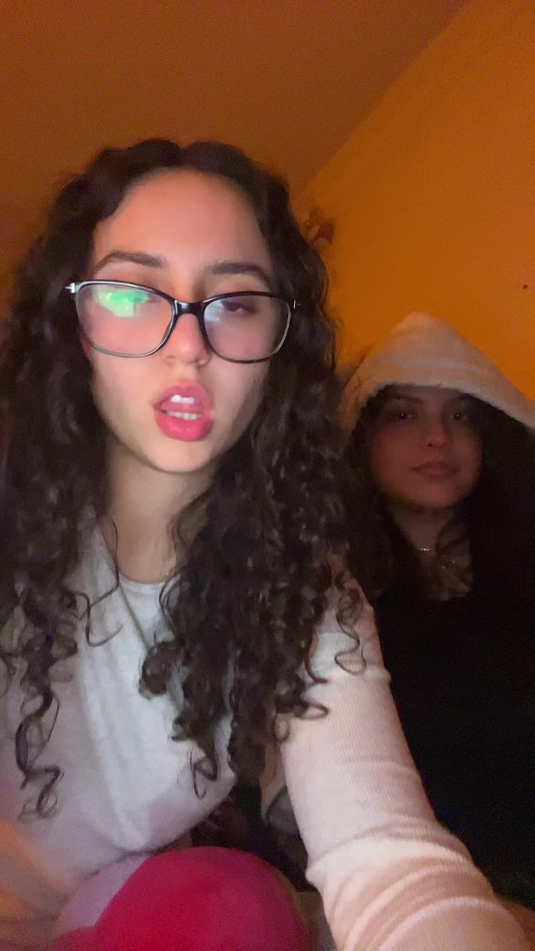 @azra!