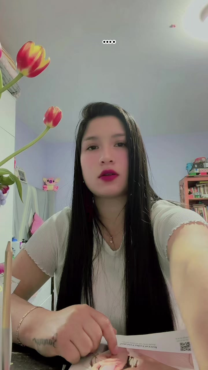 @Diana ๐ค๐