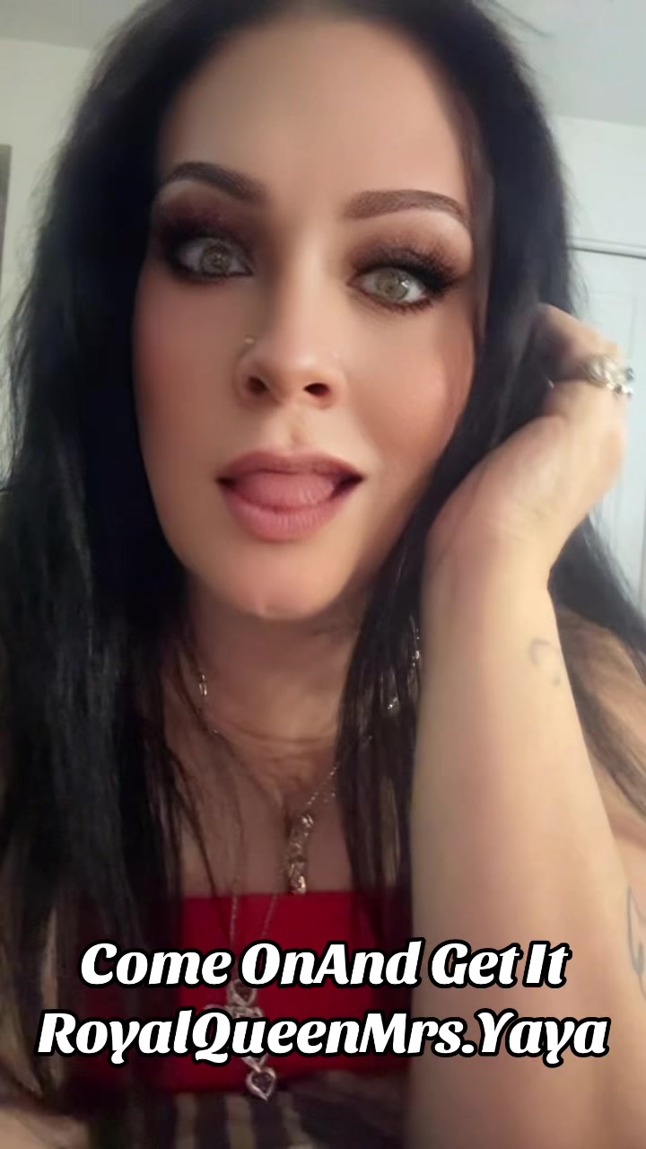 @⚜️VN _⚜️RoyalQueenMrs.Yaya⚜️