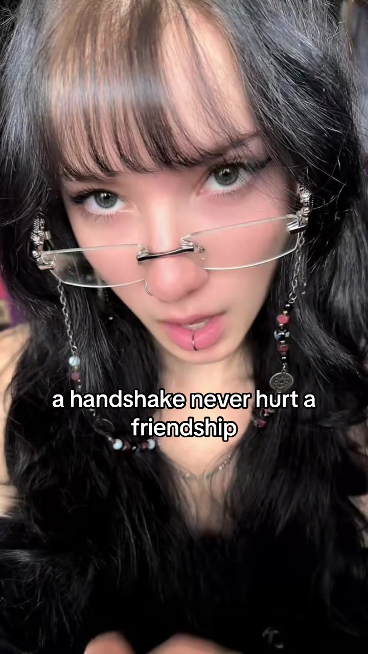 @lydia.bwood