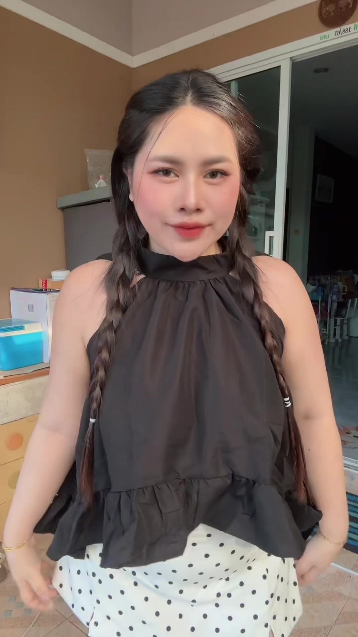 @ปุ้ยเอง สาวอวบที่ชอบแต่งตัวอะ