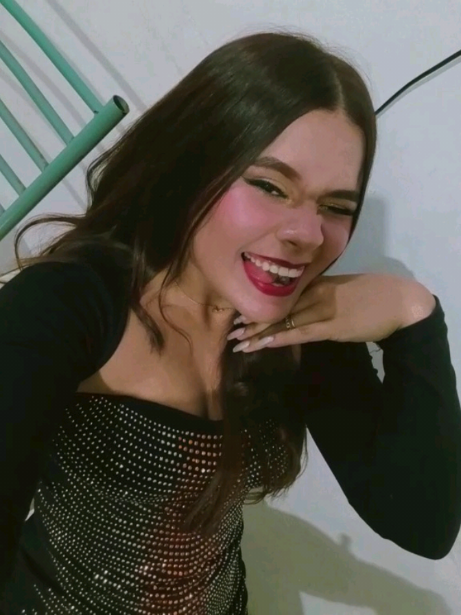 @Ariannita🖤