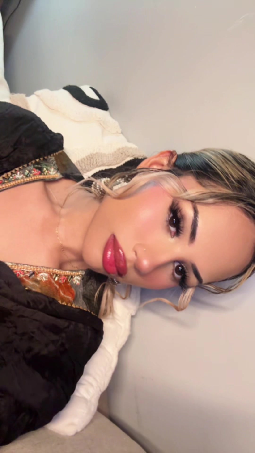 @ᴬ