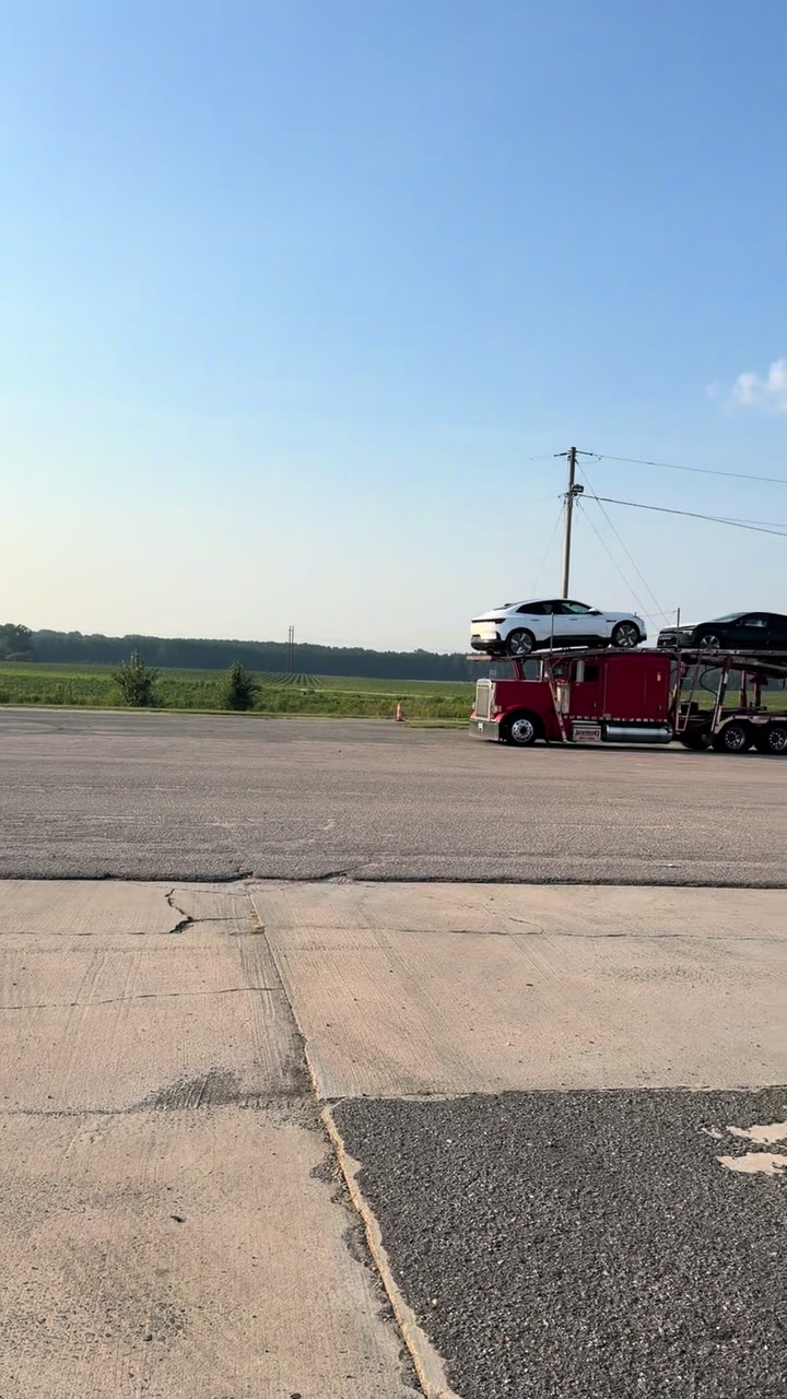 @Adornotruckinginc13