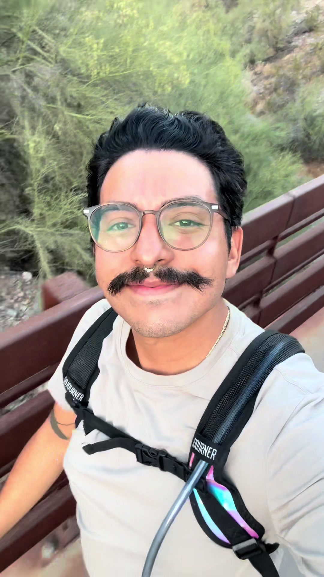 @Elias