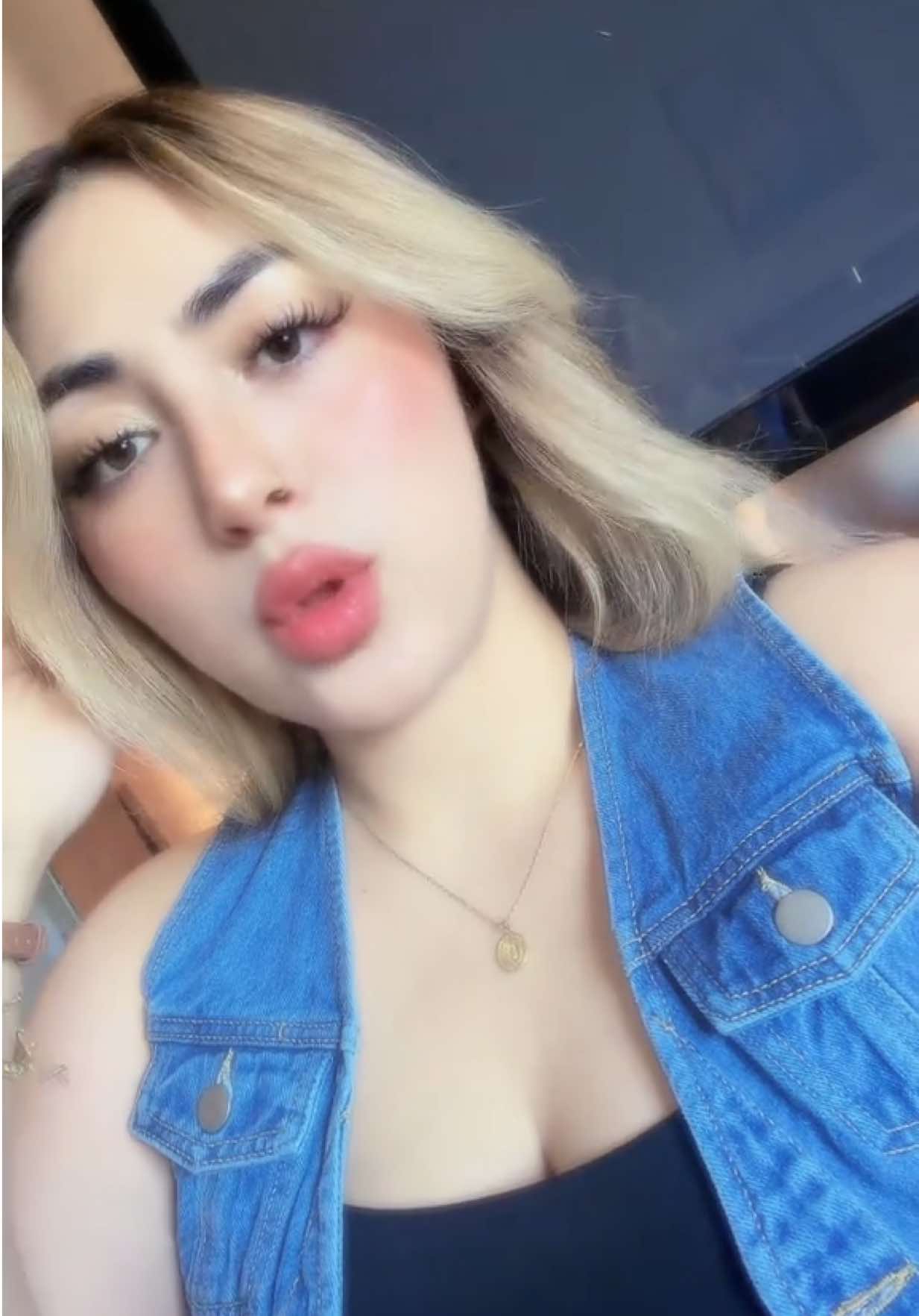 @Adrianna ᥫ᭡ ִֶָ𖤐