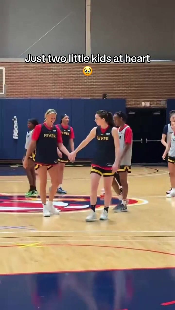 @Belindaloveswbb 🏀