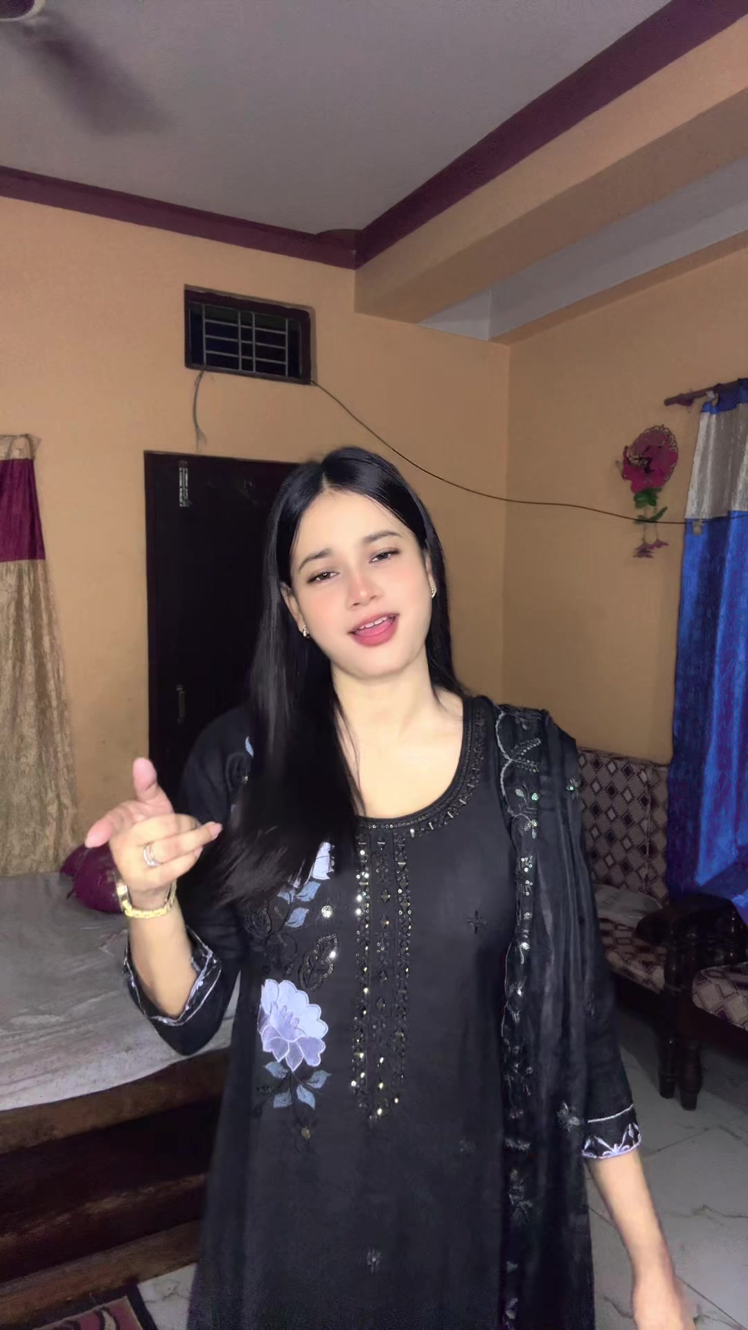 @'Maahi'