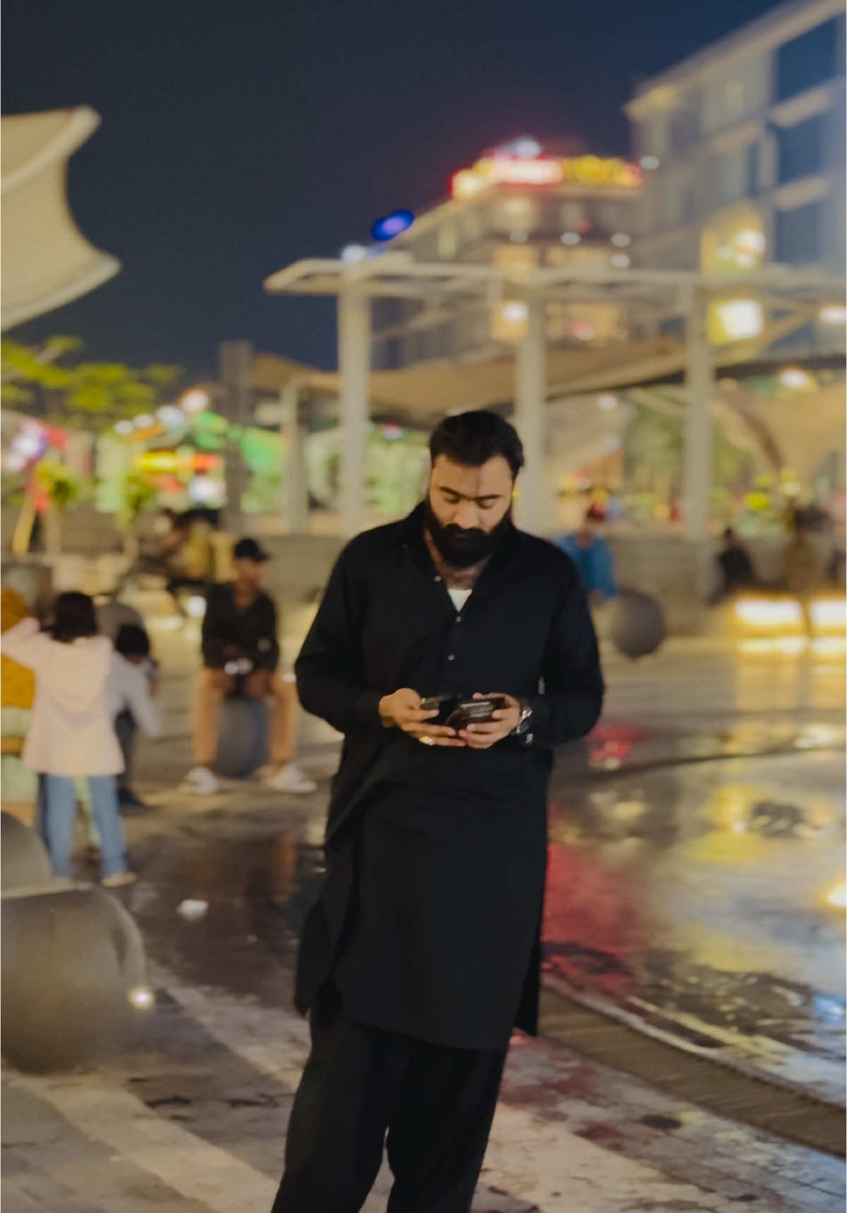 @HaMzA QuReShI