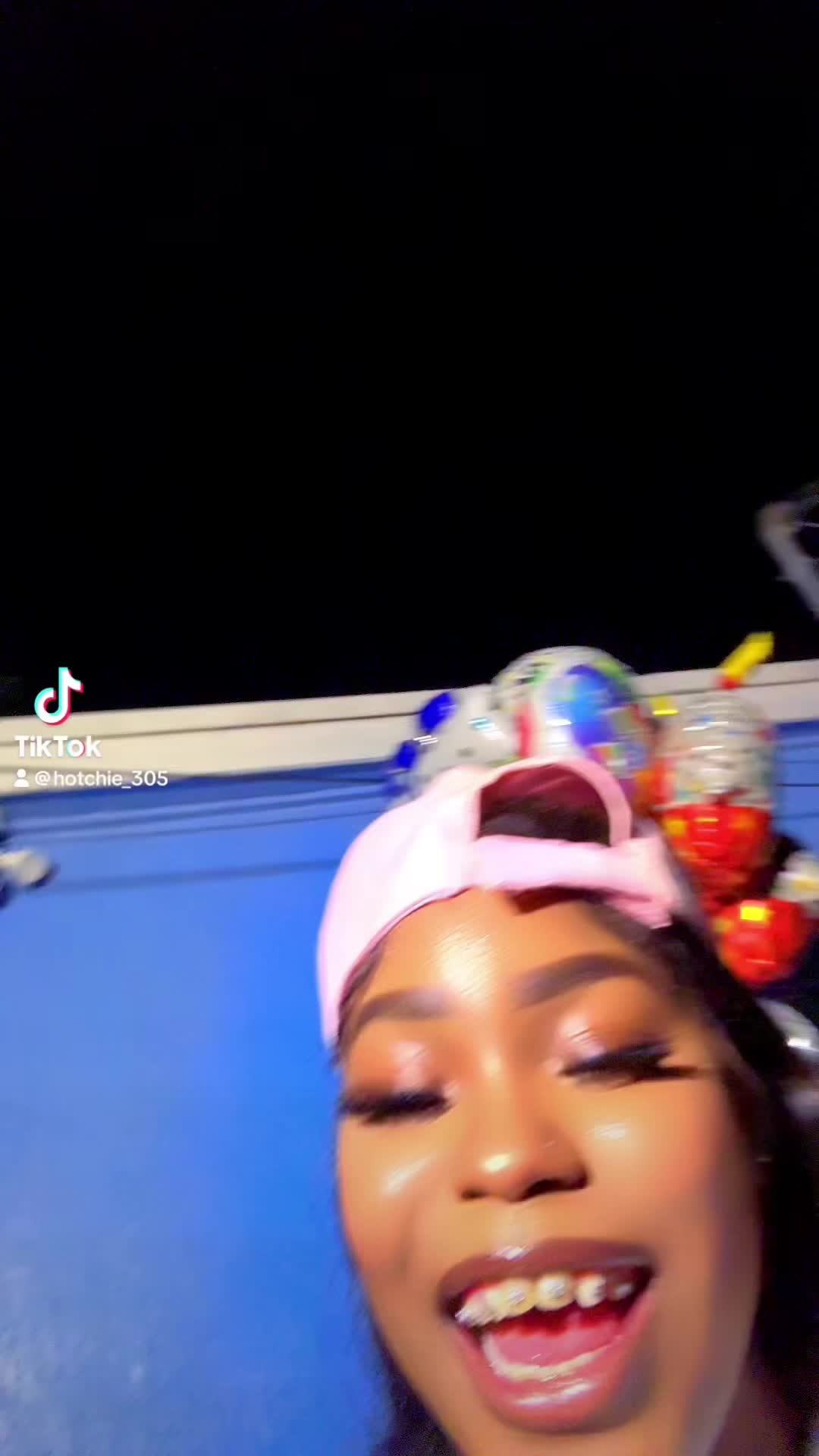 @hotchie_305