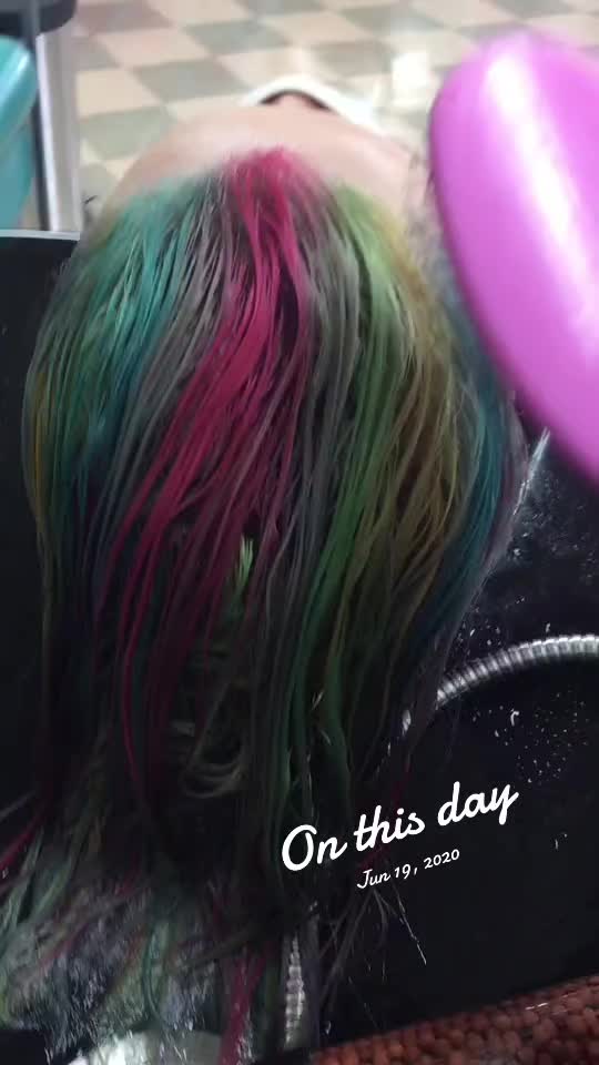 @HairbyRainbow