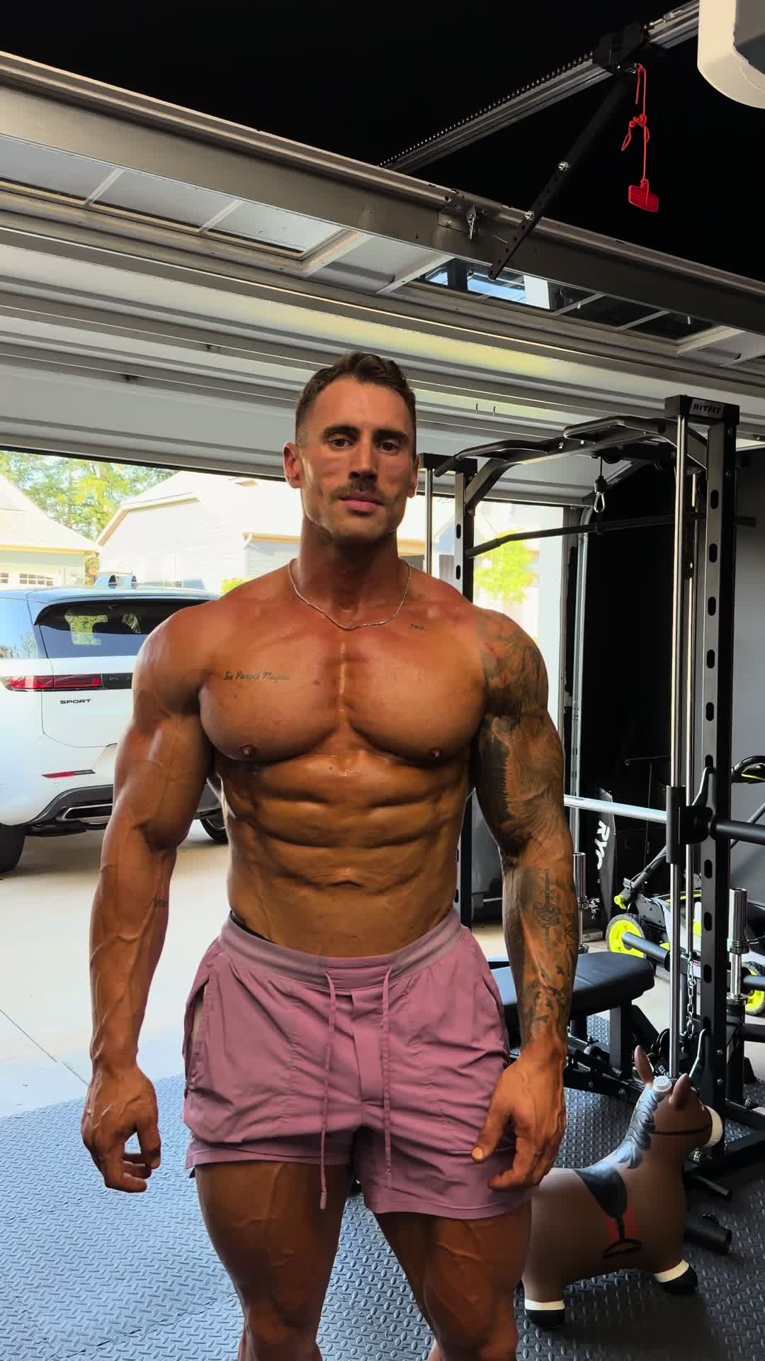 @Brady Barnes | IFBB PRO