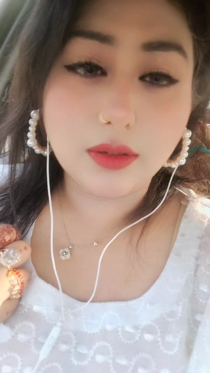 @ayesha qureshi