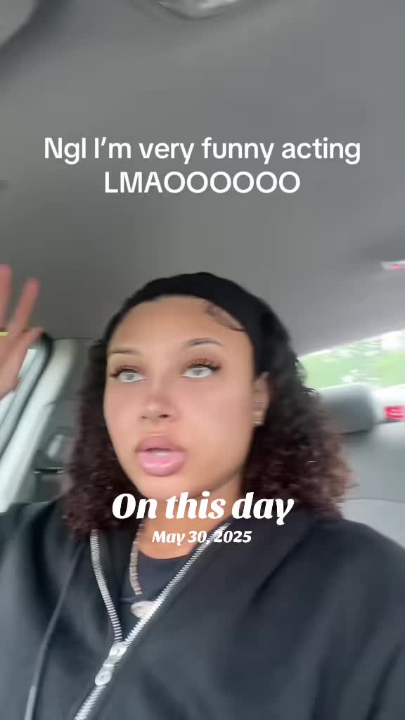 @KeepingupwithAdrii🫦