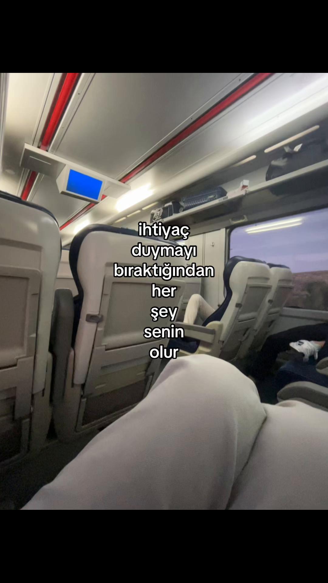 @G•