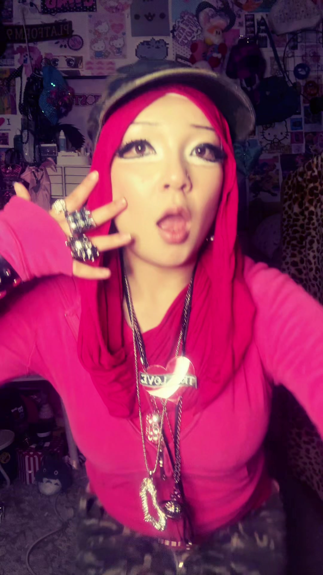 @.*✧ sara ♡₊⁺
