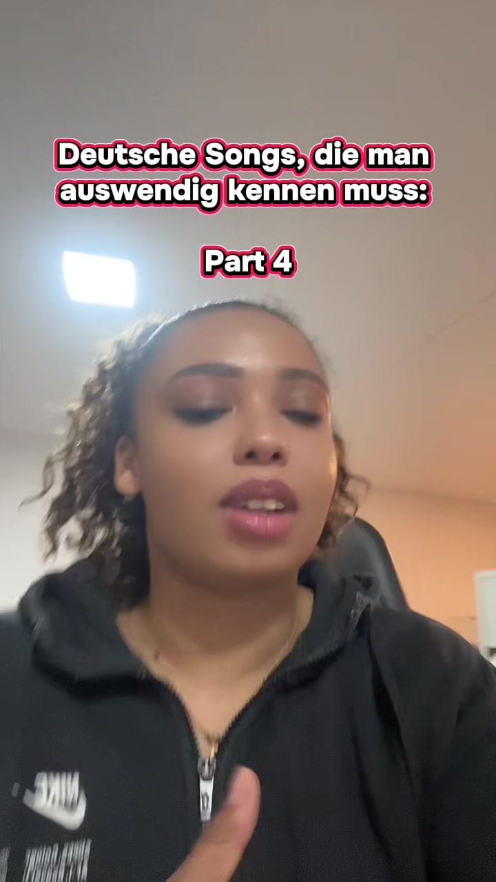 @Moniquee