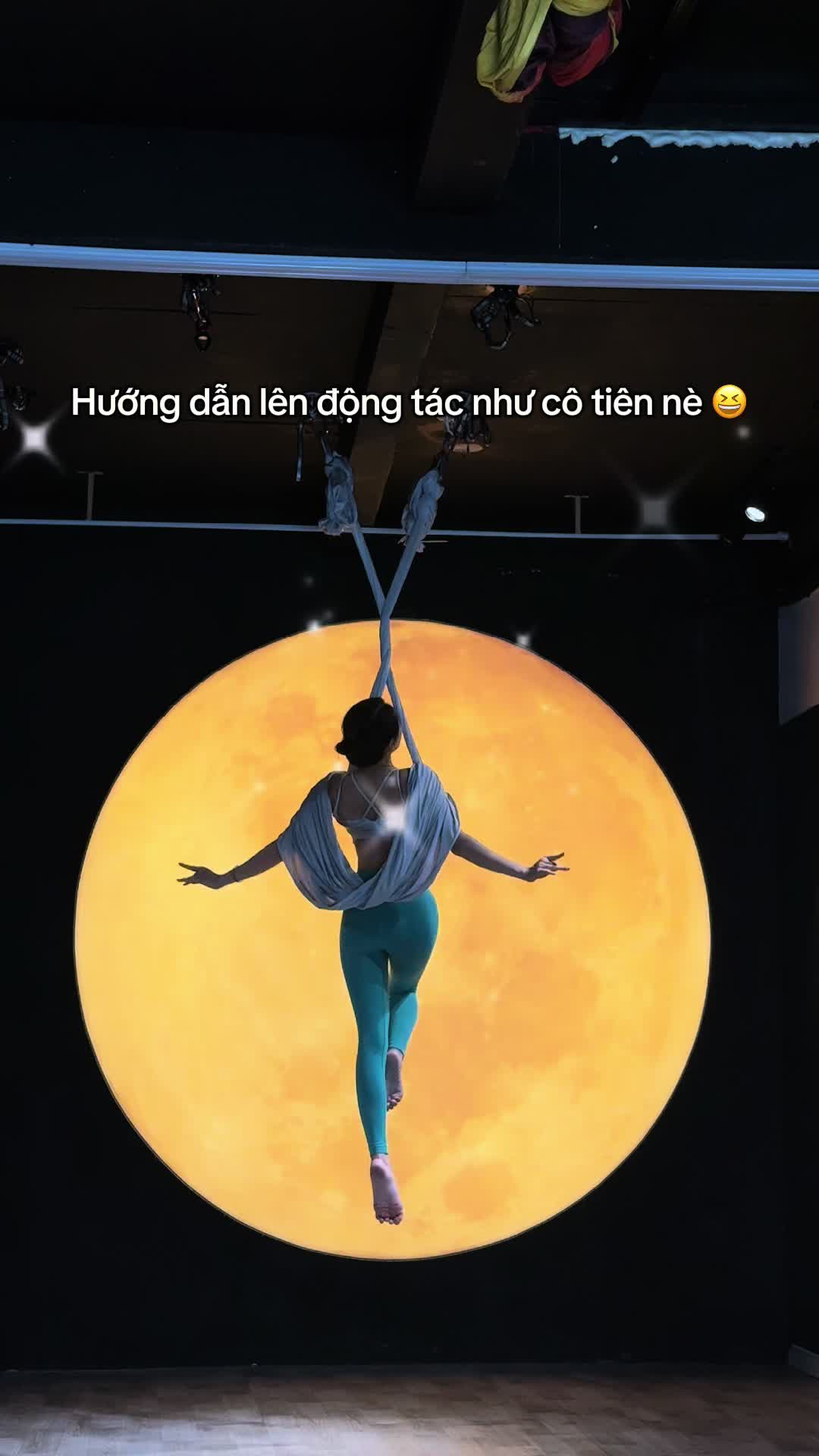 @rou_aerialyogastudio