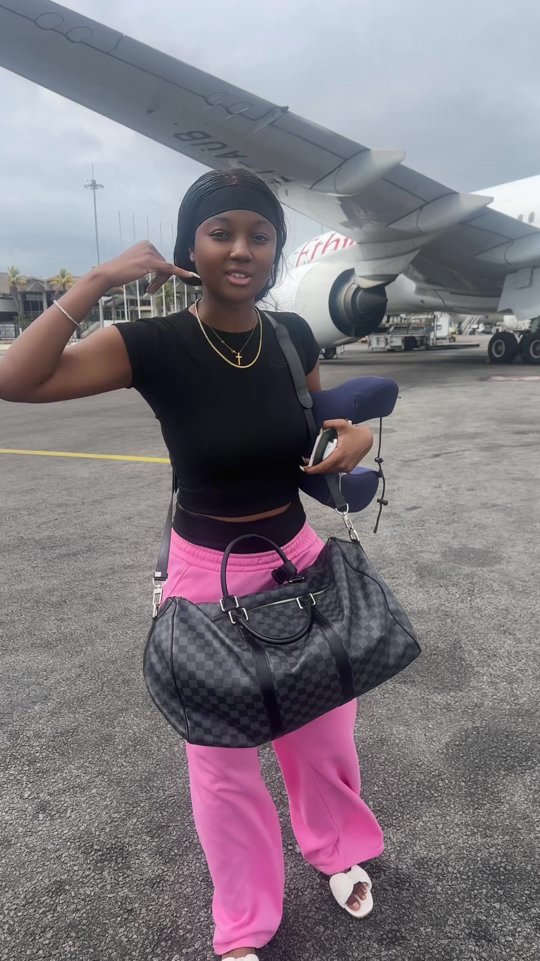 @DAME NICOLE 🇬🇳🇨🇫❤️