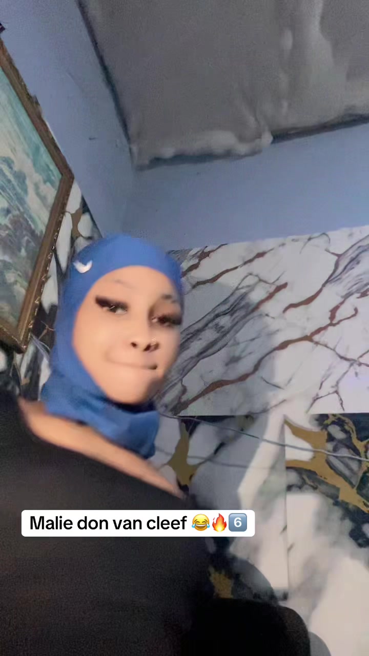 @Pretty_R🕷️