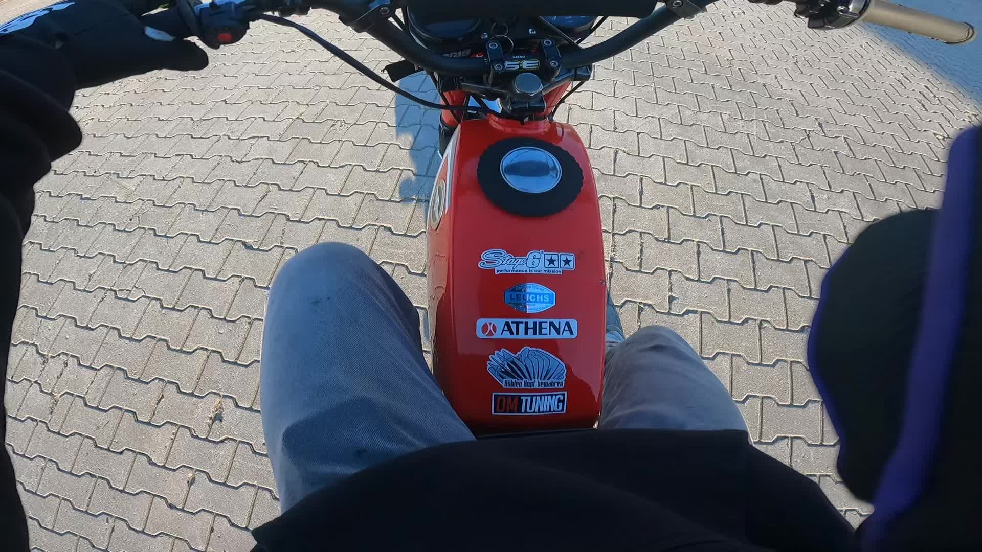 @felixmit_f