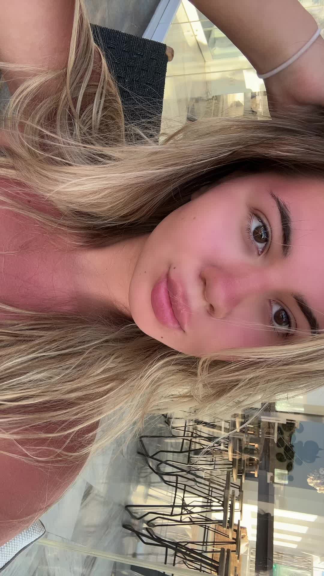 @𝓜𝓪𝓻𝓲