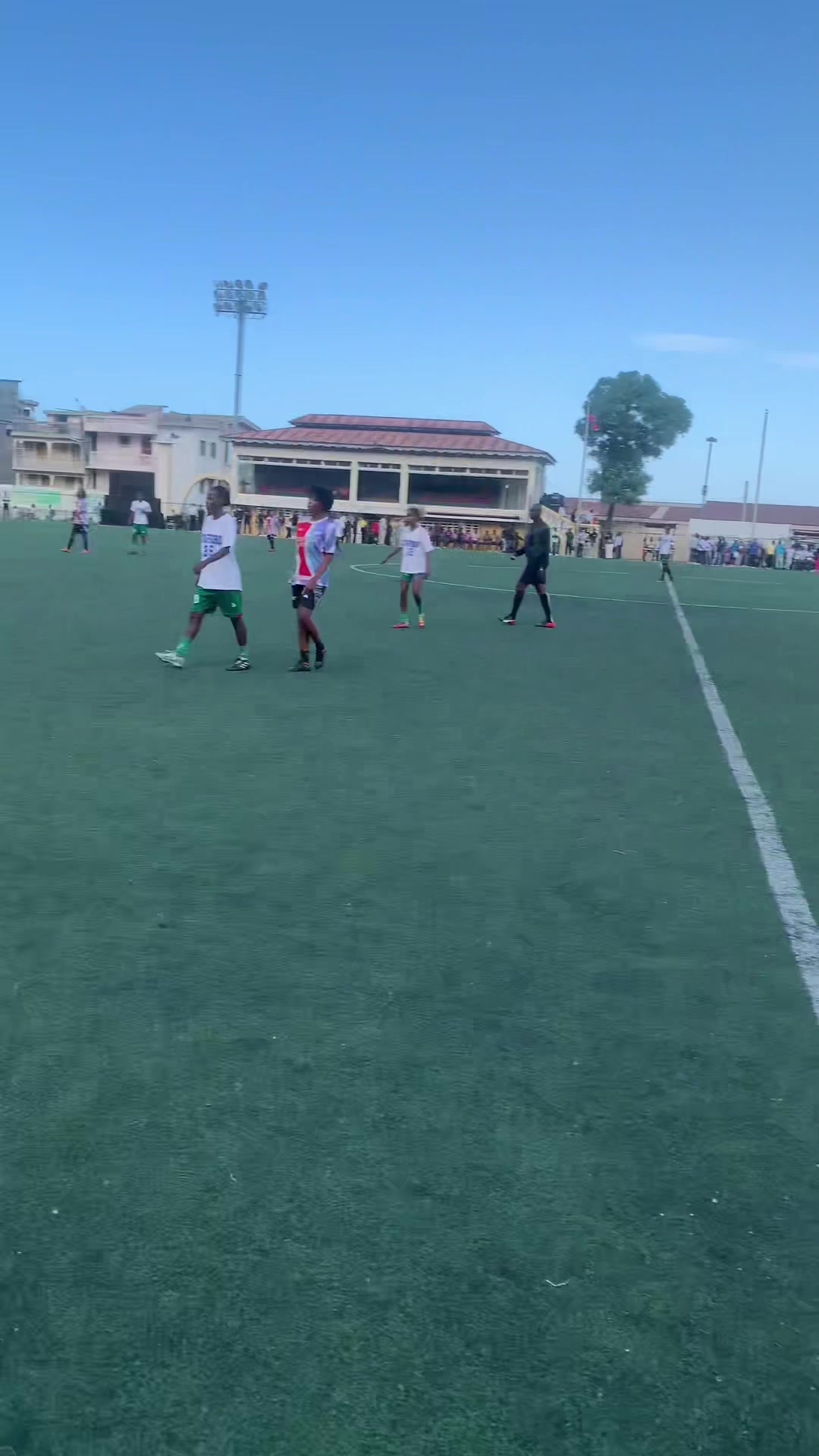 @D&egrave;nyel&egrave;_promo18