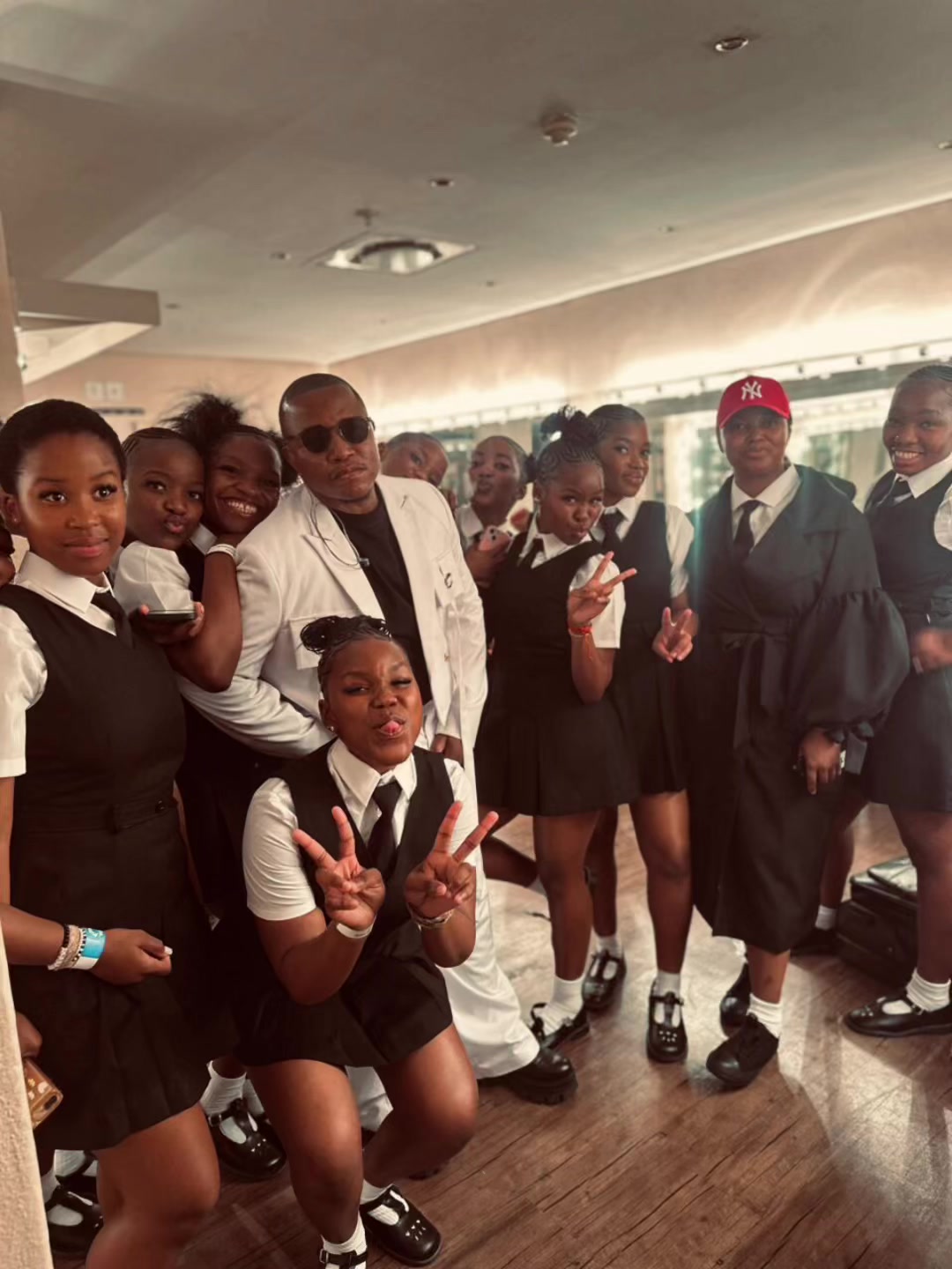 @Aphelele🌟