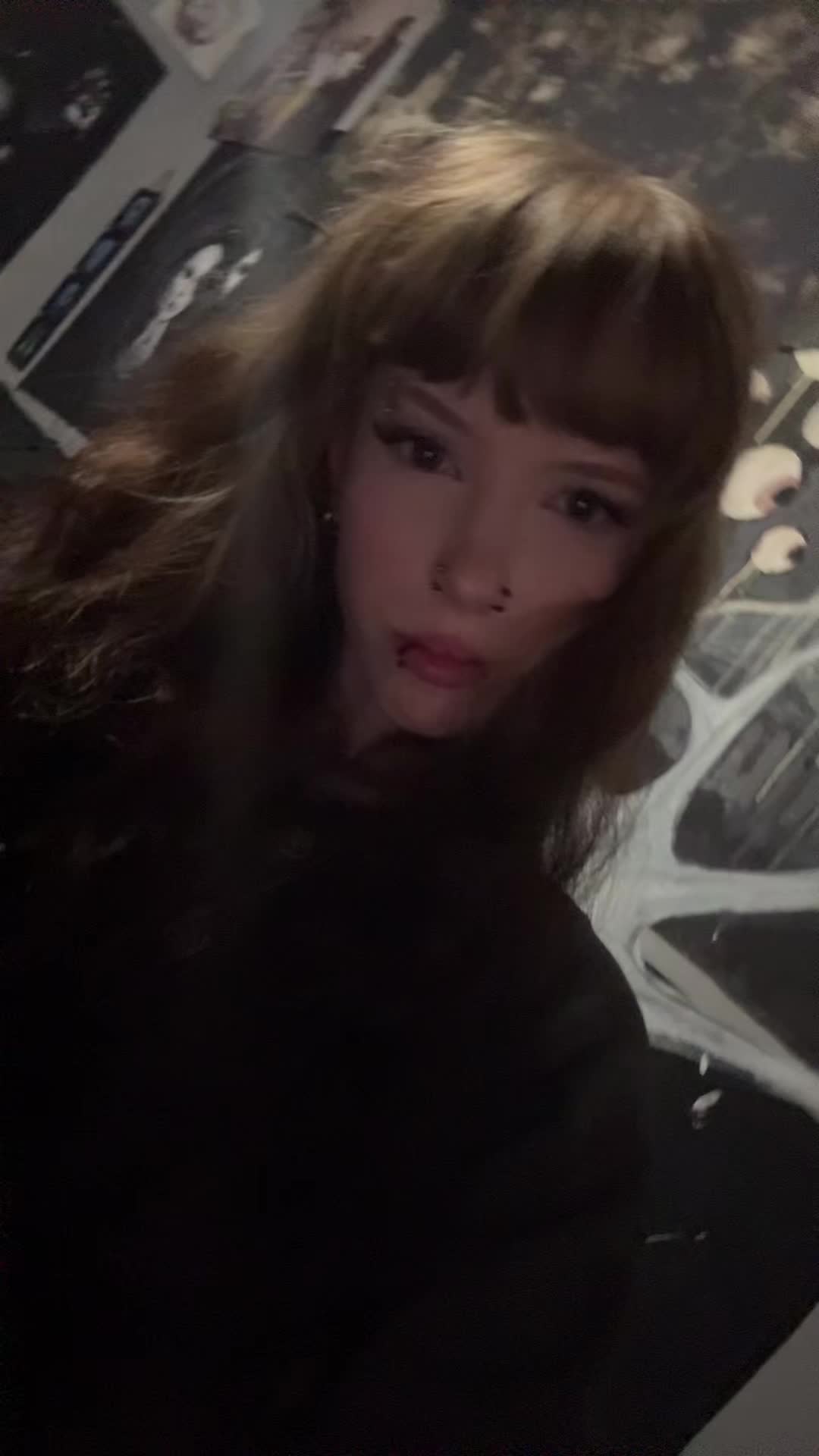 @v