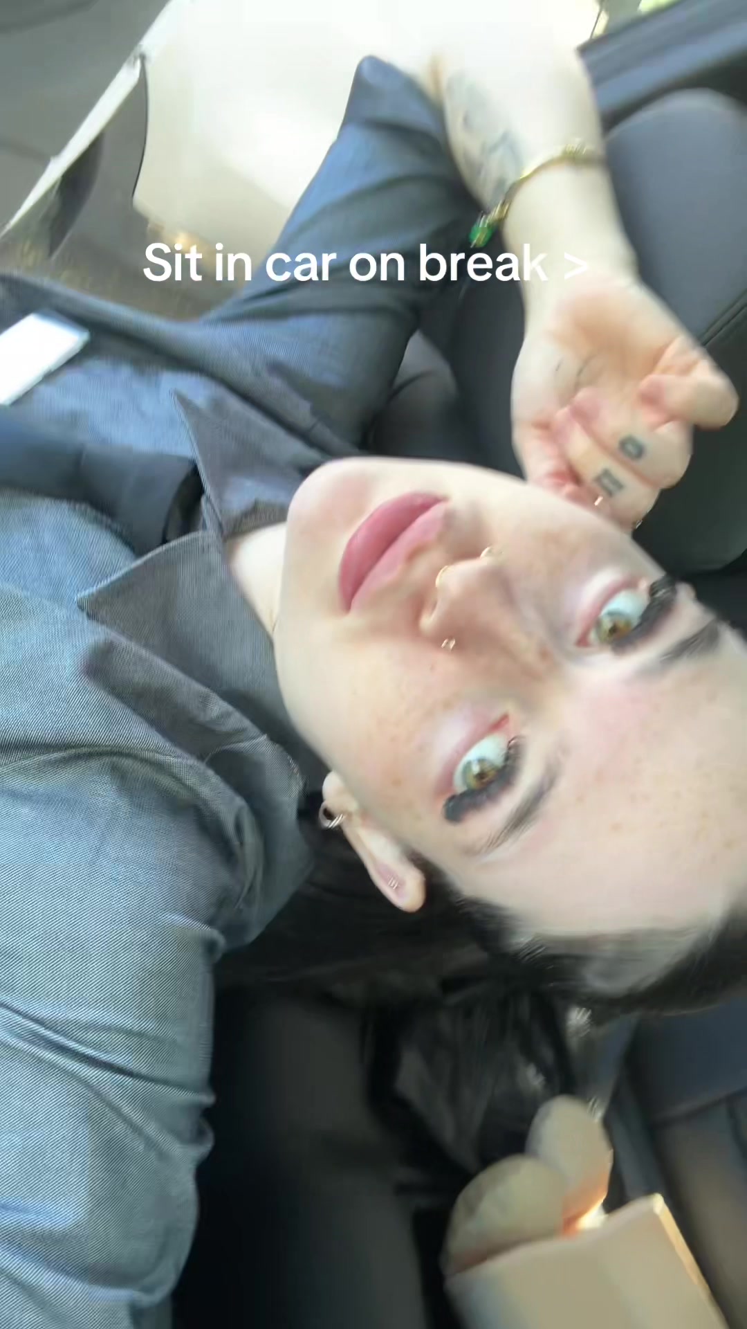 @kzoomiez