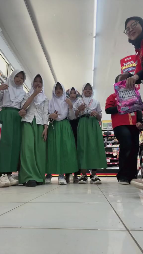 @iyyaaaiiniizahira!!👀